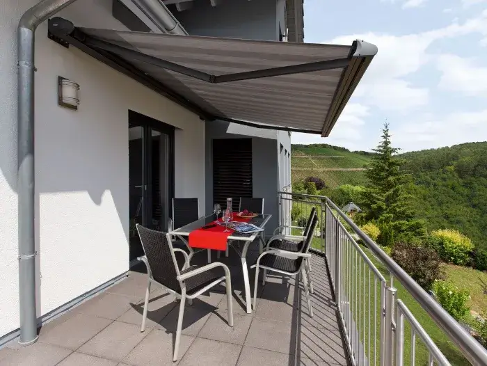 markisen-hammelburg-individuell Kassettenmarkise für den Balkon